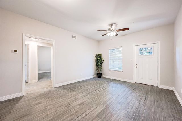 72 Burress Street 3, Houston, TX 77022