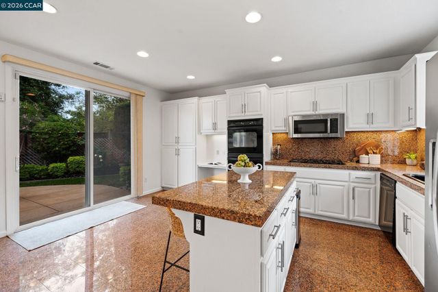 1851 Sanger Peak Way, Antioch, CA 94531