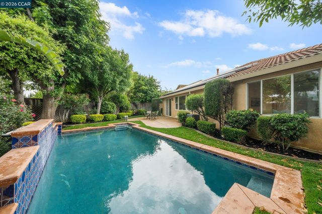 1851 Sanger Peak Way, Antioch, CA 94531