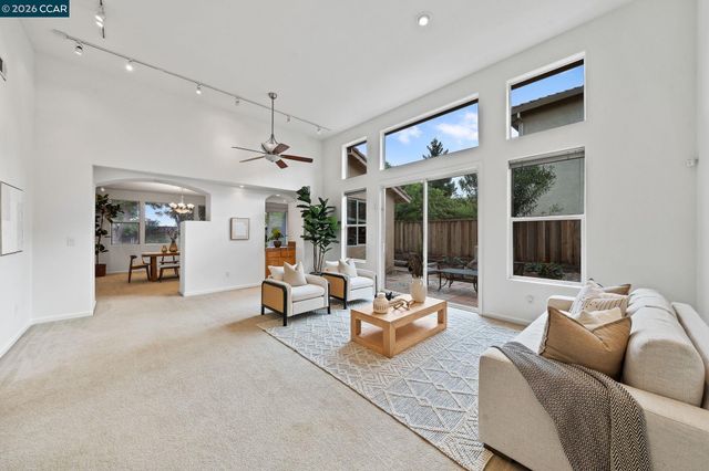 1851 Sanger Peak Way, Antioch, CA 94531