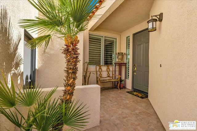 245 Canyon Circle 35, Palm Springs, CA 92264