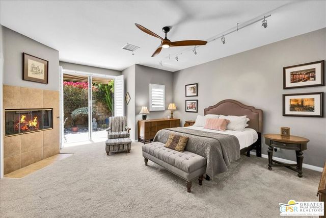 245 Canyon Circle 35, Palm Springs, CA 92264