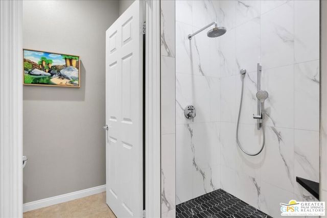 245 Canyon Circle 35, Palm Springs, CA 92264