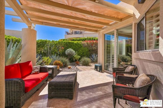 245 Canyon Circle 35, Palm Springs, CA 92264