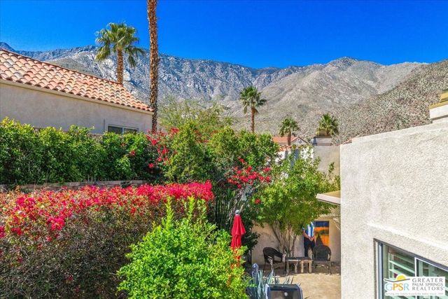 245 Canyon Circle 35, Palm Springs, CA 92264