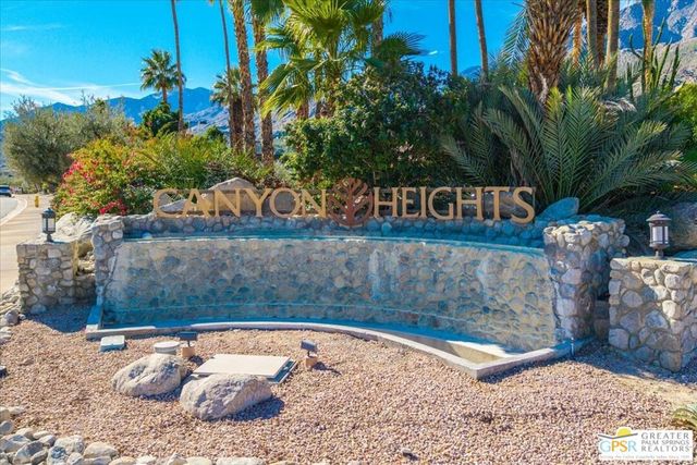 245 Canyon Circle 35, Palm Springs, CA 92264