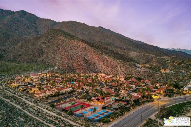 245 Canyon Circle 35, Palm Springs, CA 92264