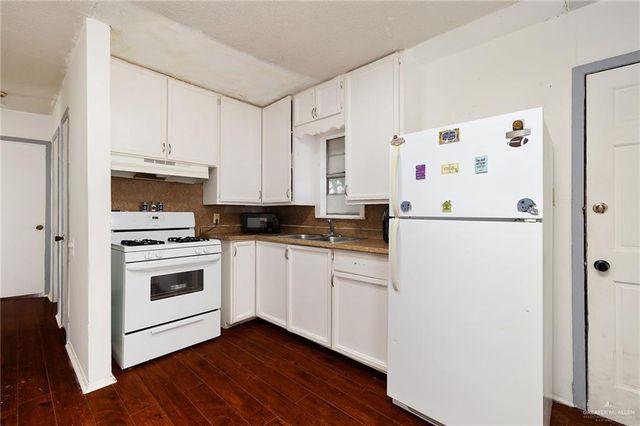 914 E Loeb Street, Edinburg, TX 78541