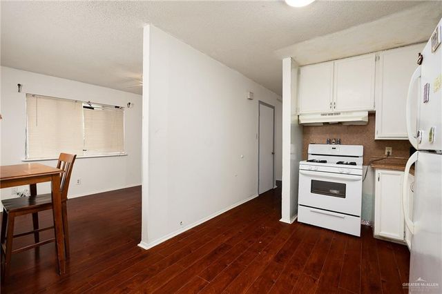 914 E Loeb Street, Edinburg, TX 78541
