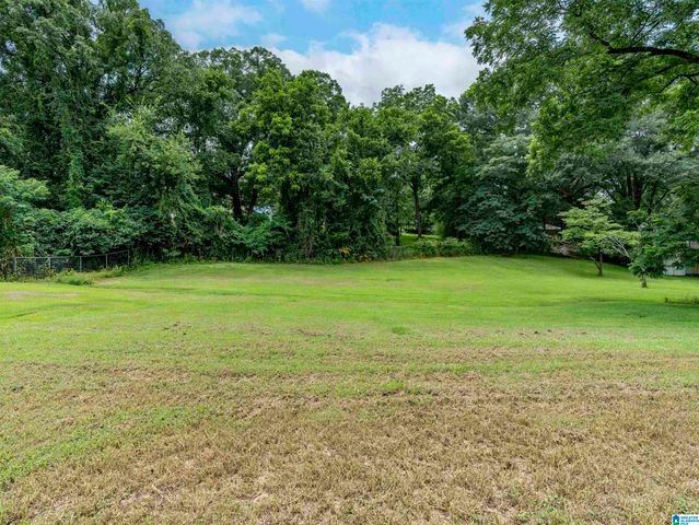 226 HIGHLAND DRIVE, Hueytown, AL 35023