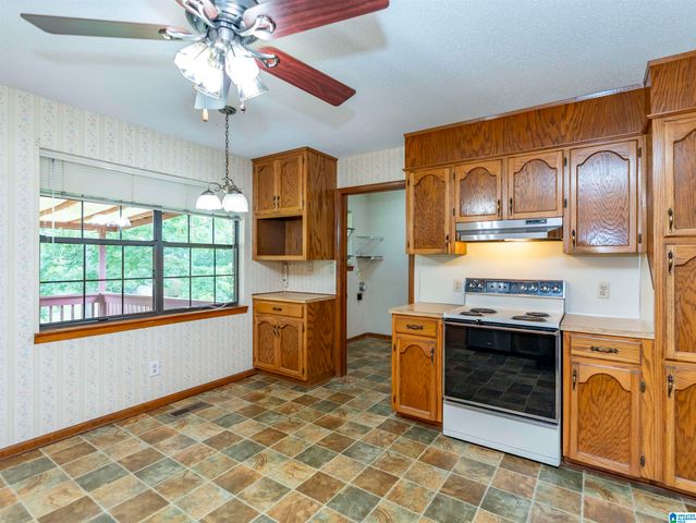 226 HIGHLAND DRIVE, Hueytown, AL 35023