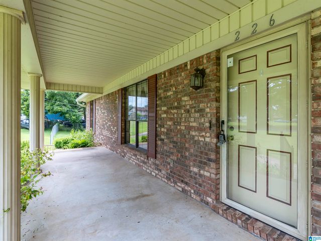 226 HIGHLAND DRIVE, Hueytown, AL 35023