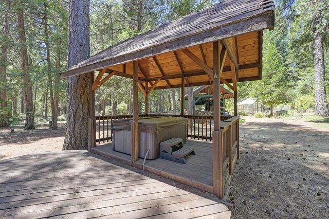 1861 Rubicon Rd, Georgetown, CA 95634