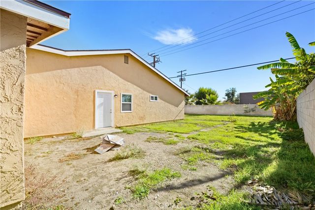 3015 Spruce Street, Rialto, CA 92376