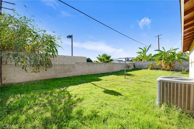 3015 Spruce Street, Rialto, CA 92376