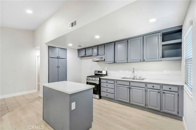 3015 Spruce Street, Rialto, CA 92376