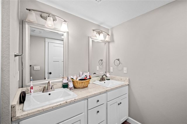 18046 County Road 558, Colcord, OK 74338