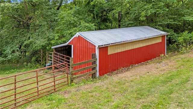 18046 County Road 558, Colcord, OK 74338