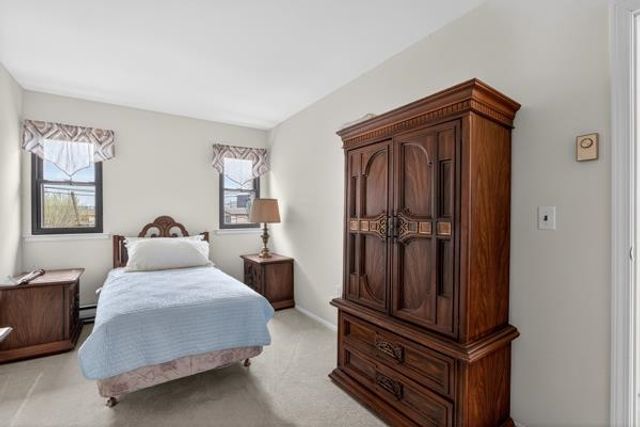195 AVENUE A, Bayonne, NJ 07002