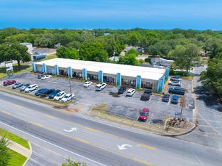 24 Hollywood Boulevard, Fort Walton Beach, FL 32548