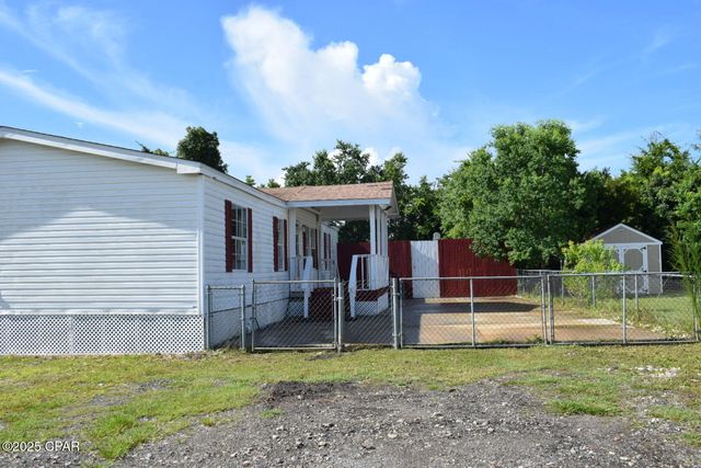 2730 E 12th Street, Panama City, FL 32401