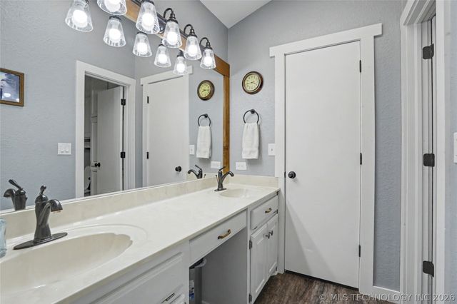 84 Southridge Drive, Pryor, OK 74361