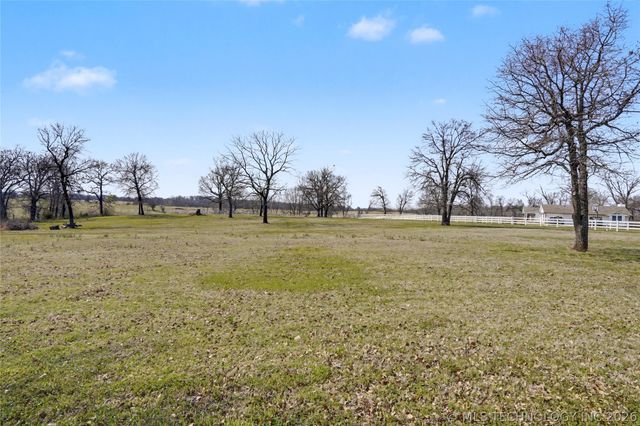 84 Southridge Drive, Pryor, OK 74361
