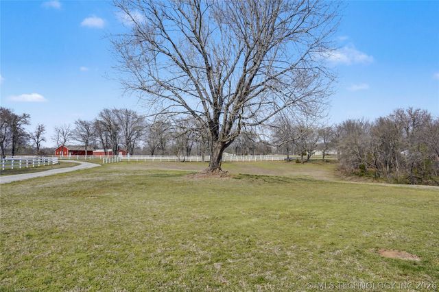 84 Southridge Drive, Pryor, OK 74361
