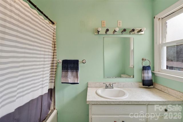 254 Wildwood Terrace, Marion, NC 28752