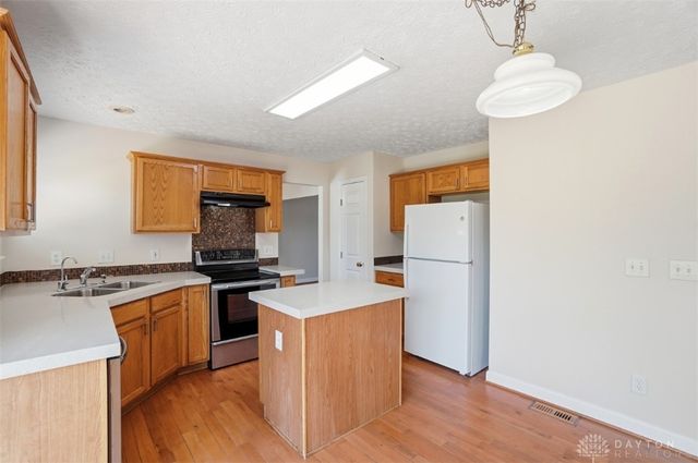 6591 Falling Leaves Court, Mason, OH 45040