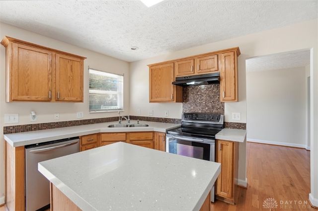 6591 Falling Leaves Court, Mason, OH 45040