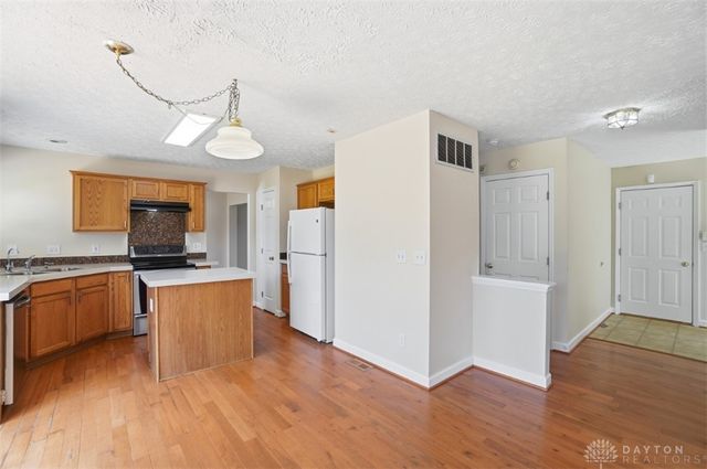 6591 Falling Leaves Court, Mason, OH 45040