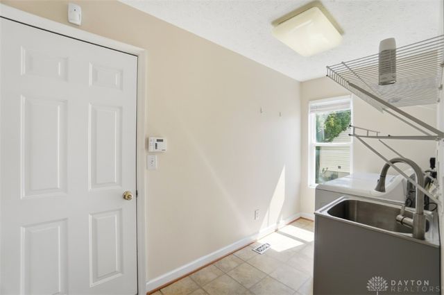 6591 Falling Leaves Court, Mason, OH 45040