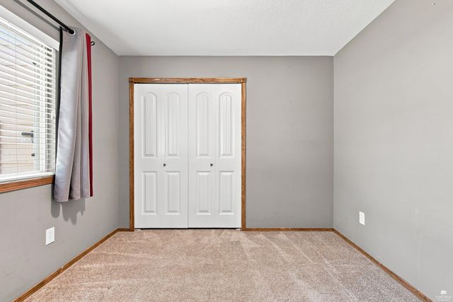 732 Fossilridge Circle, Manhattan, KS 66503