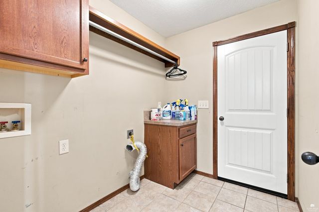 732 Fossilridge Circle, Manhattan, KS 66503