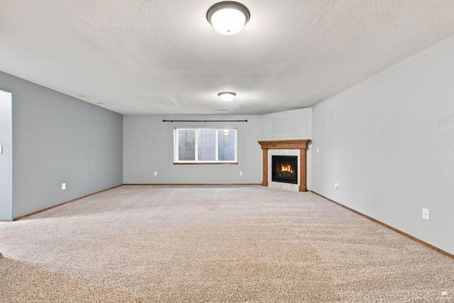 732 Fossilridge Circle, Manhattan, KS 66503