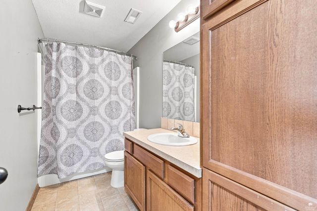 732 Fossilridge Circle, Manhattan, KS 66503