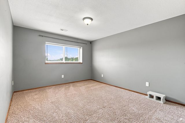 732 Fossilridge Circle, Manhattan, KS 66503