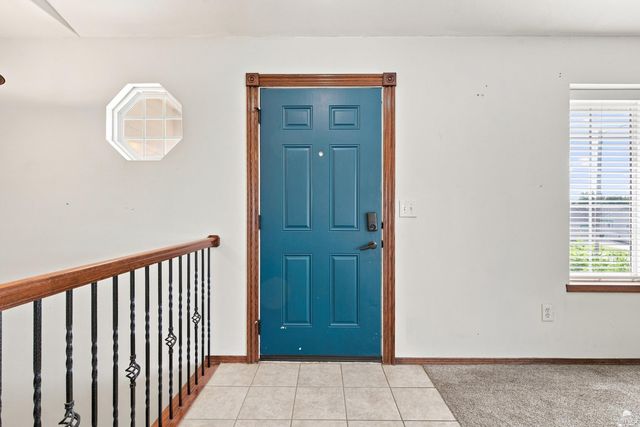 732 Fossilridge Circle, Manhattan, KS 66503