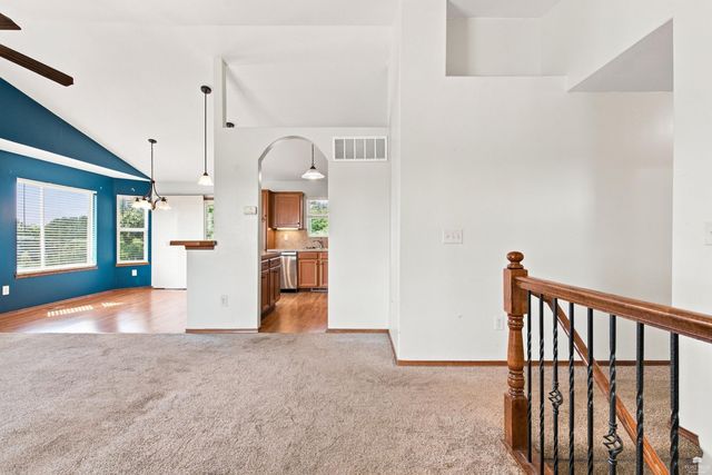 732 Fossilridge Circle, Manhattan, KS 66503