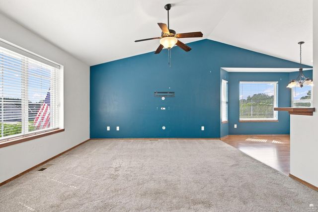 732 Fossilridge Circle, Manhattan, KS 66503