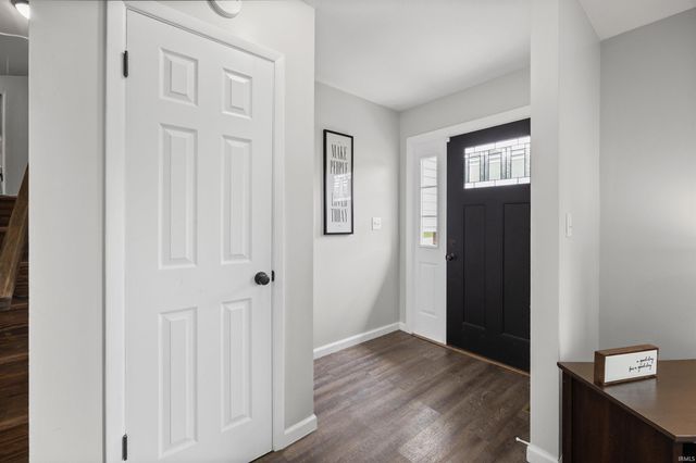 100 Foxwood Court, Lafayette, IN 47905
