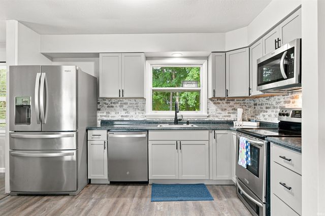 100 Foxwood Court, Lafayette, IN 47905