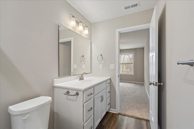 520 Foxhill Drive, 14-103, Crescent Springs, KY 41017