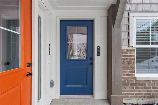 520 Foxhill Drive, 14-103, Crescent Springs, KY 41017