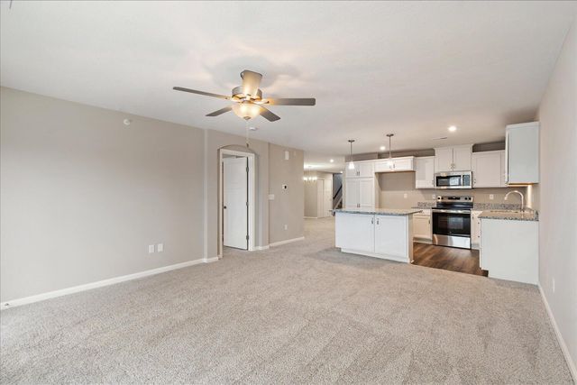 520 Foxhill Drive, 14-103, Crescent Springs, KY 41017