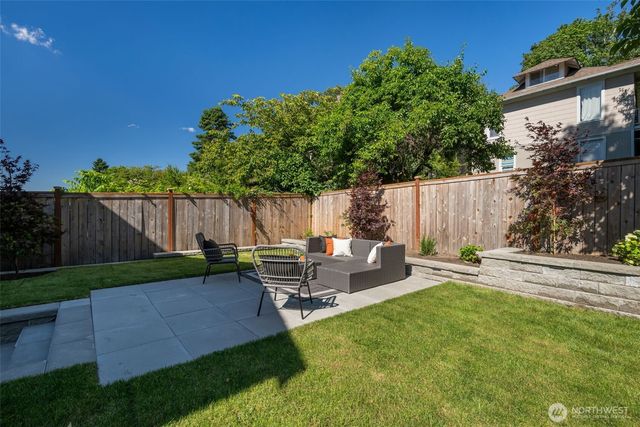 1822 31st Avenue, Seattle, WA 98122
