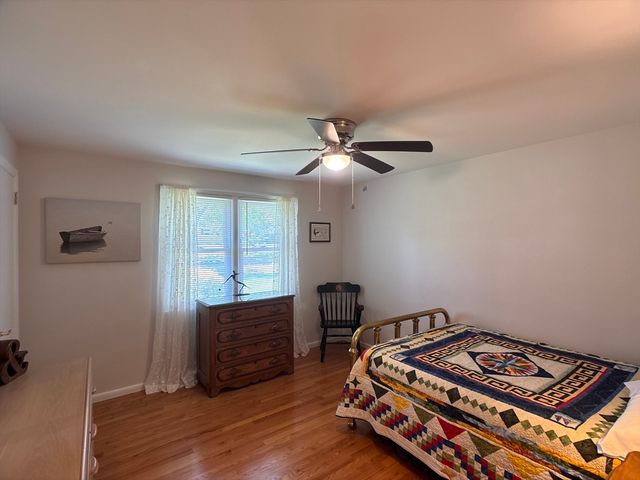 9 Vanguard Ln, Longmeadow, MA 01106