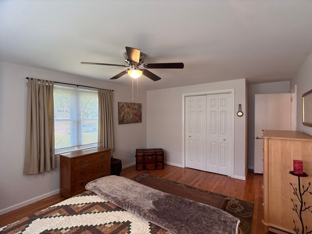 9 Vanguard Ln, Longmeadow, MA 01106