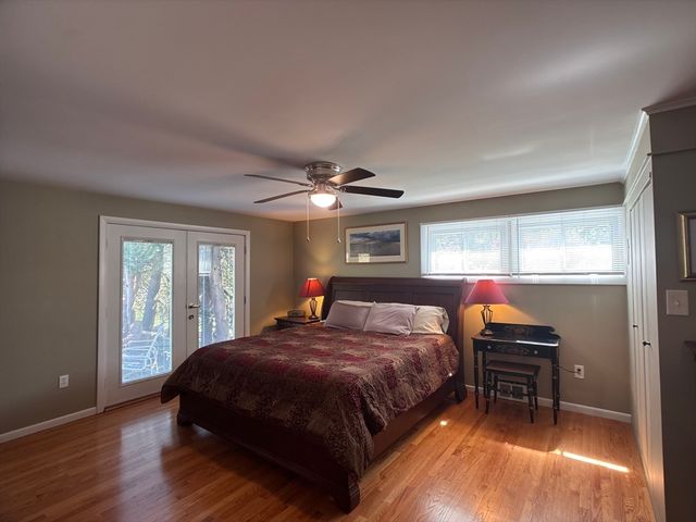9 Vanguard Ln, Longmeadow, MA 01106